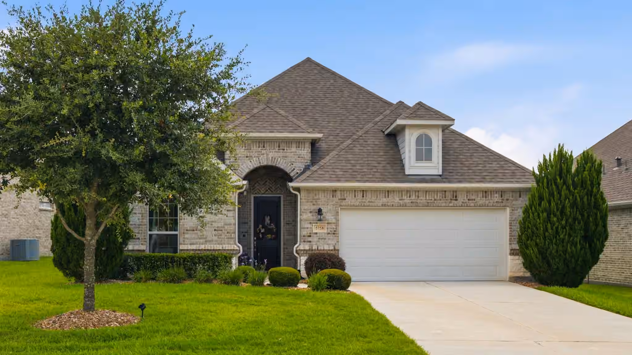 Photo of 5758 Lakeside Villas Court, Conroe, TX 77304