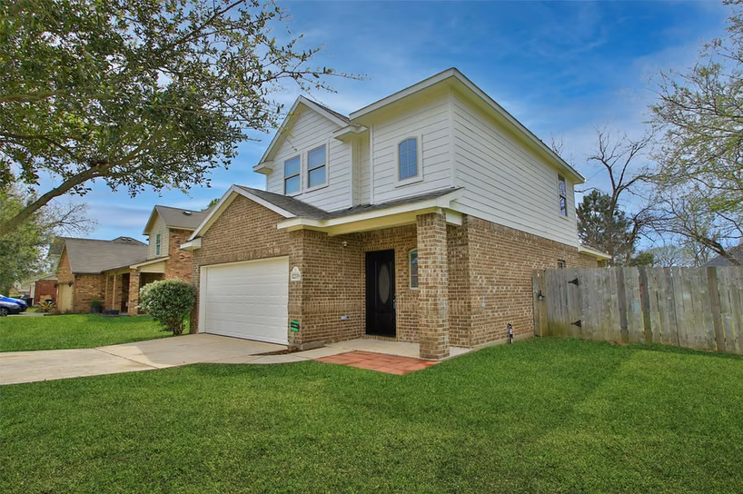 Photo 3 of 12339 Ridgecrest Drive, Willis, TX