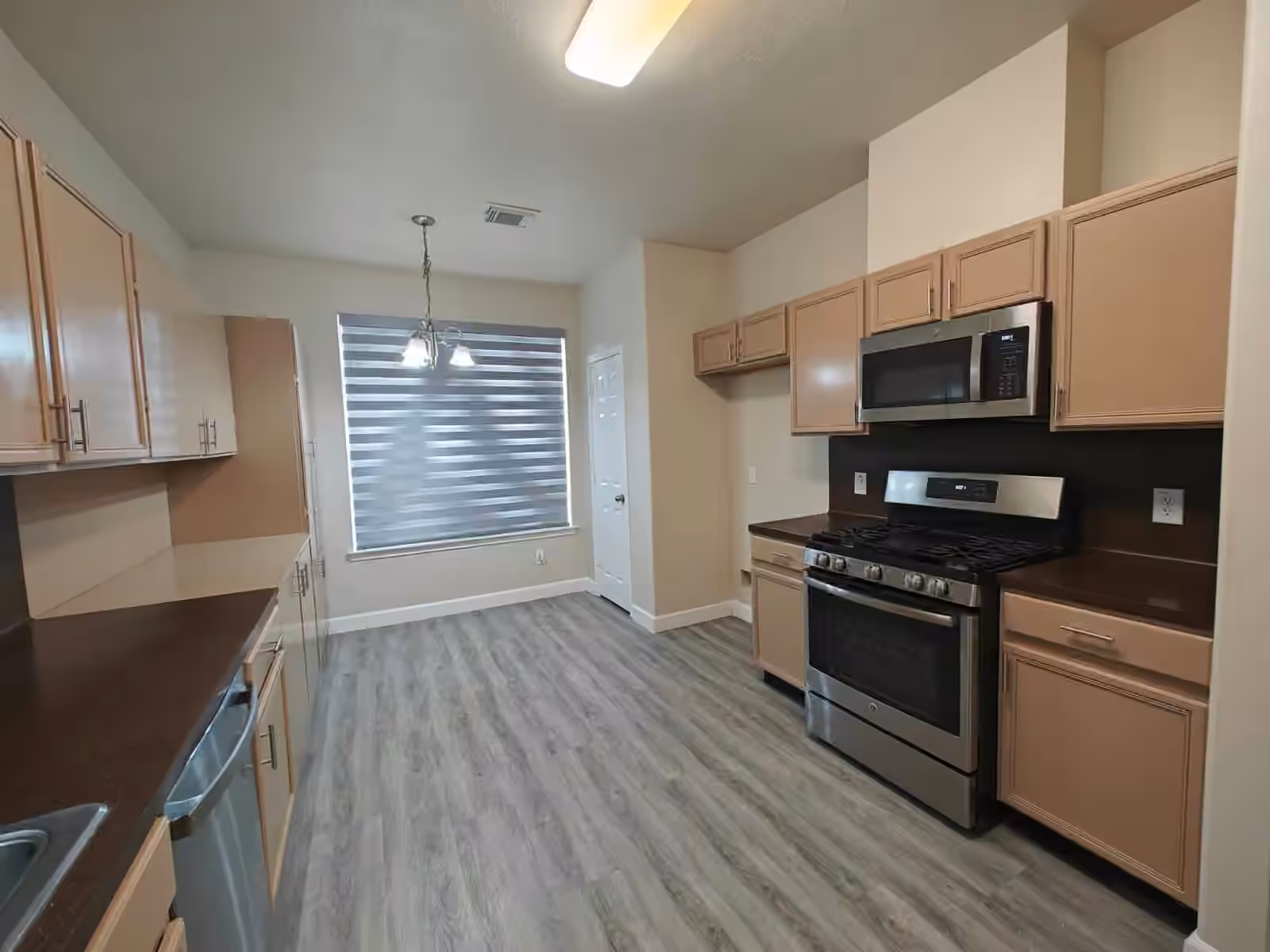 Photo 3 of 16327 Sitella Court, Sugar Land, TX
