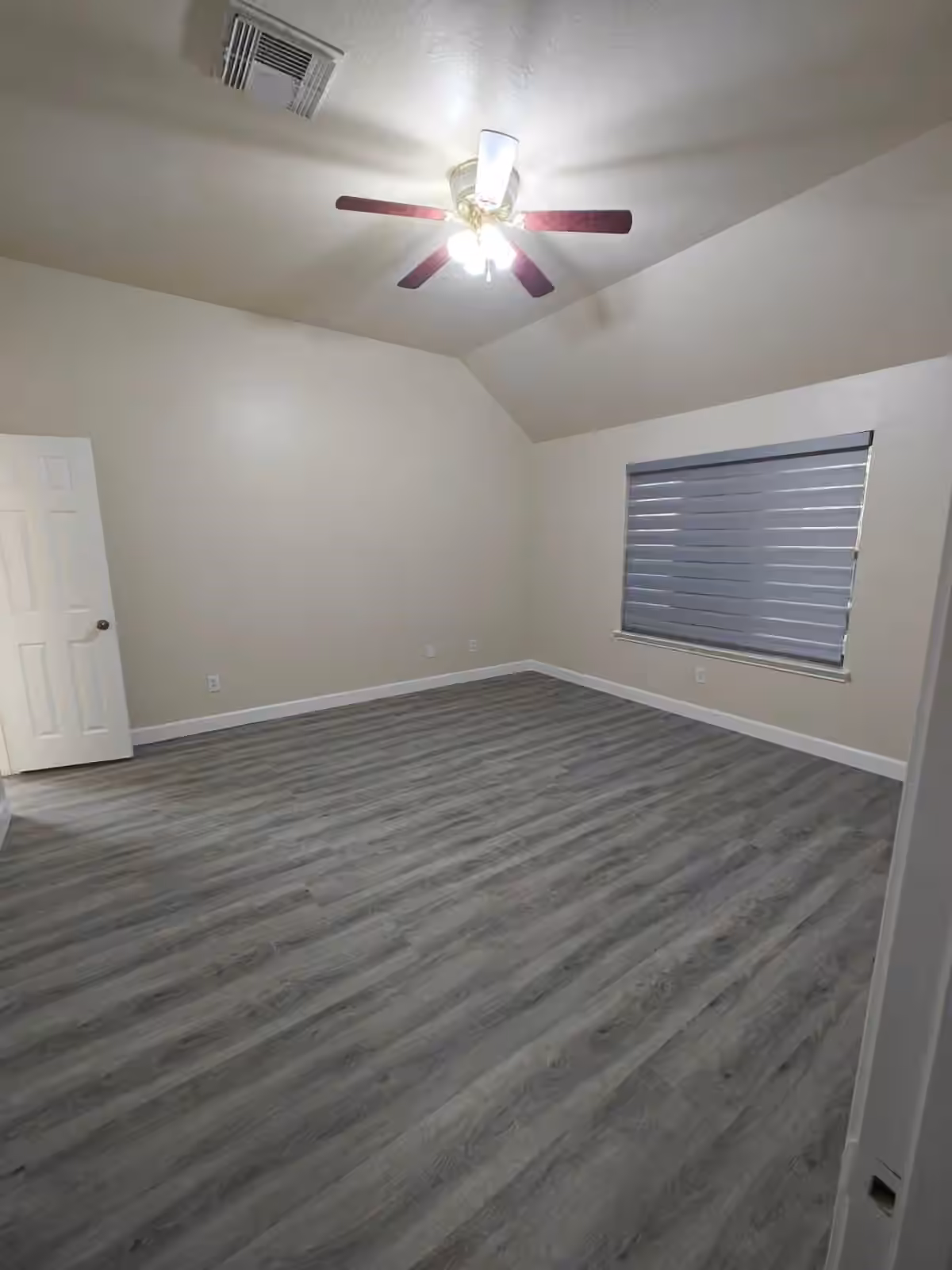 Photo 5 of 16327 Sitella Court, Sugar Land, TX