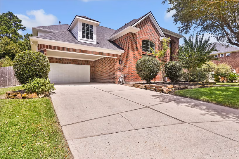 Photo 5 of 2318 River Blossom Lane, Houston, TX