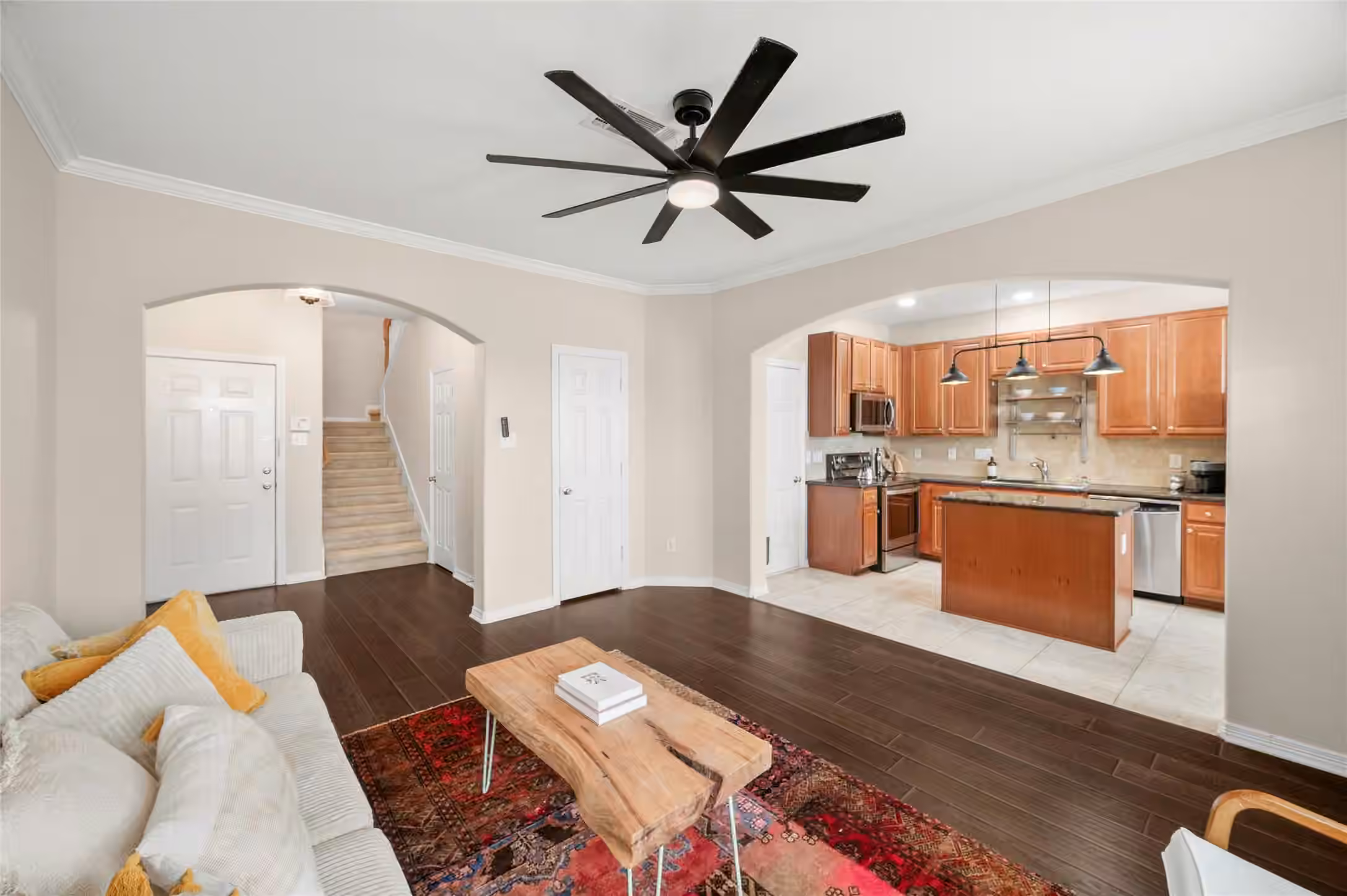 Photo 5 of 911 Fish Creek Drive, Katy, TX