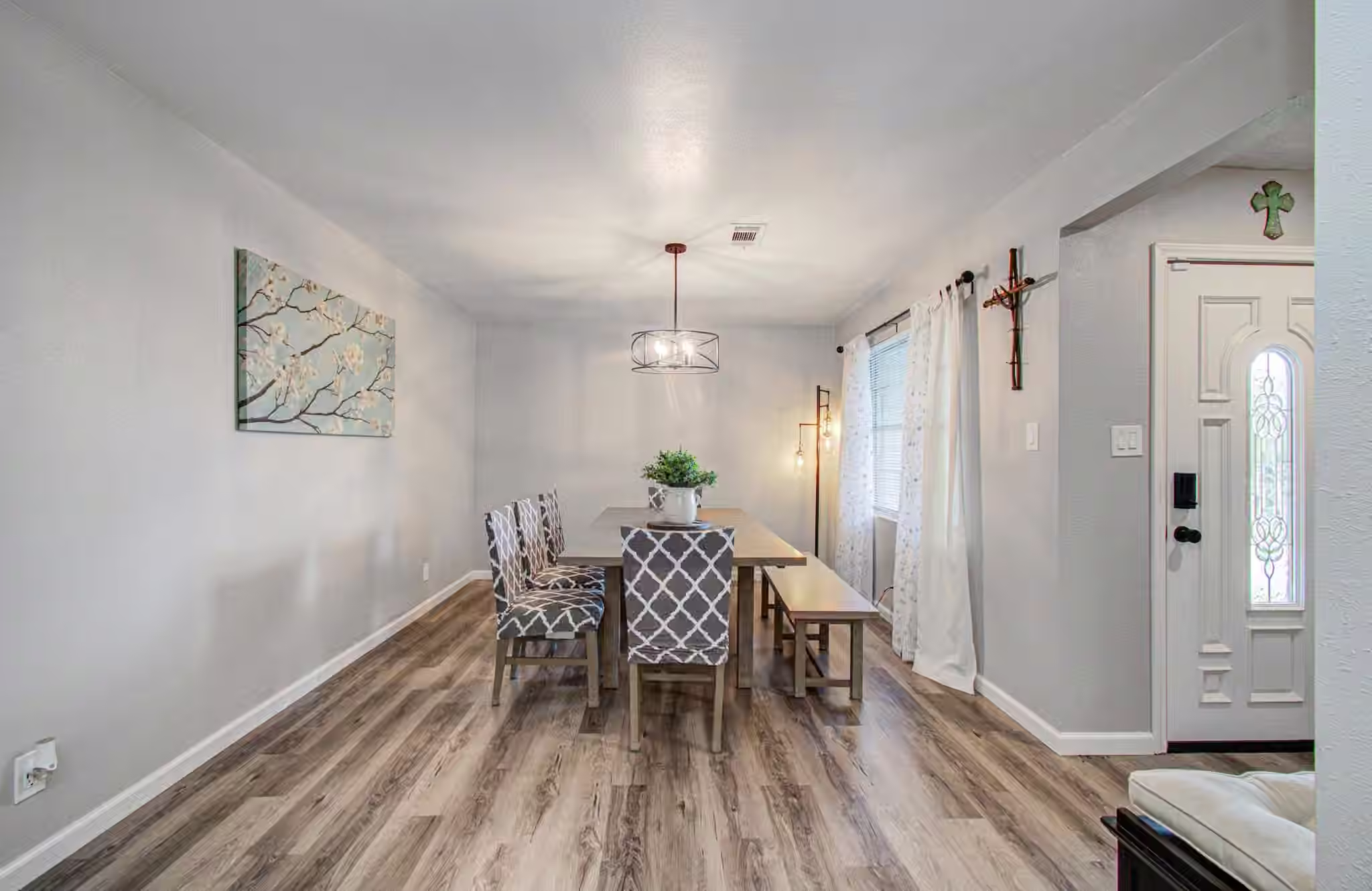Photo 6 of 4123 Wuthering Heights Drive, Houston, TX