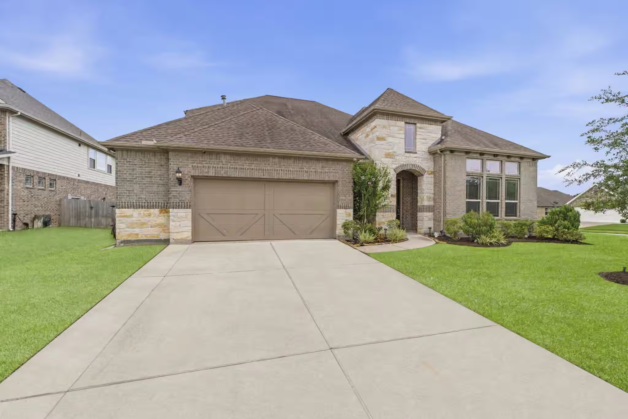 Photo of 3211 Parker Drive, Pearland, TX