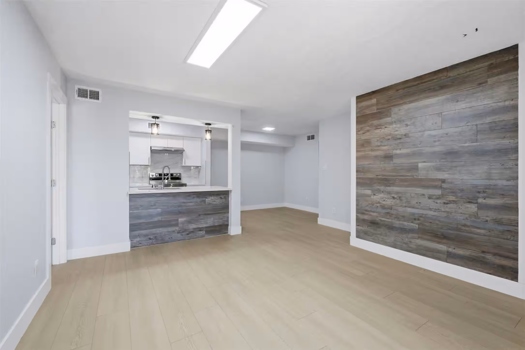 Photo 5 of 9350 Country Creek Drive 41, Houston, TX