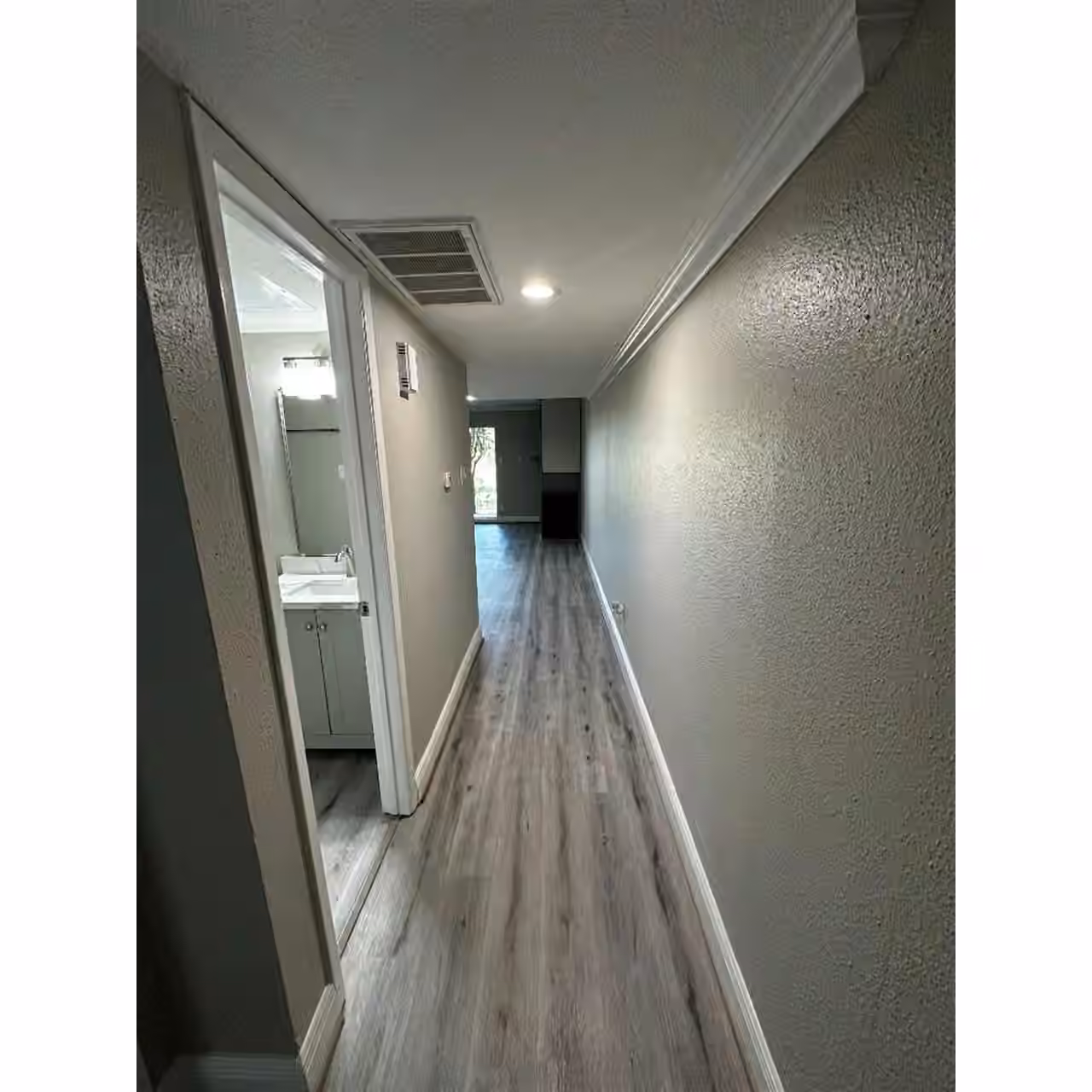 Photo 5 of 4444 Victory Drive 1311, Houston, TX