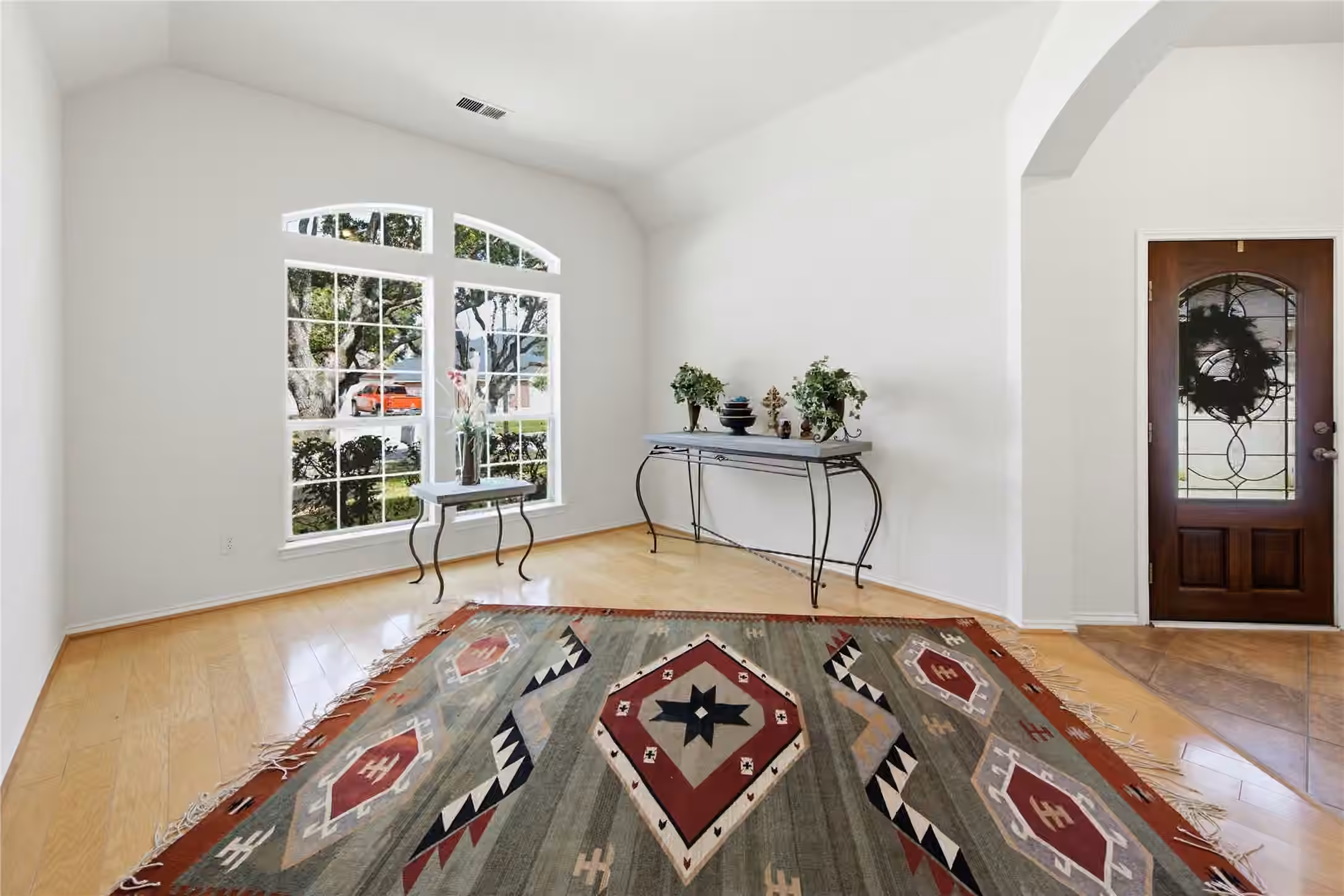 Photo 5 of 15830 Magnolia Shores Lane, Houston, TX