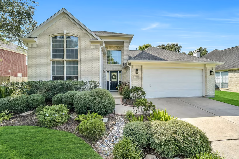 Photo of 6702 Springcrest Drive, Sugar Land, TX 77479