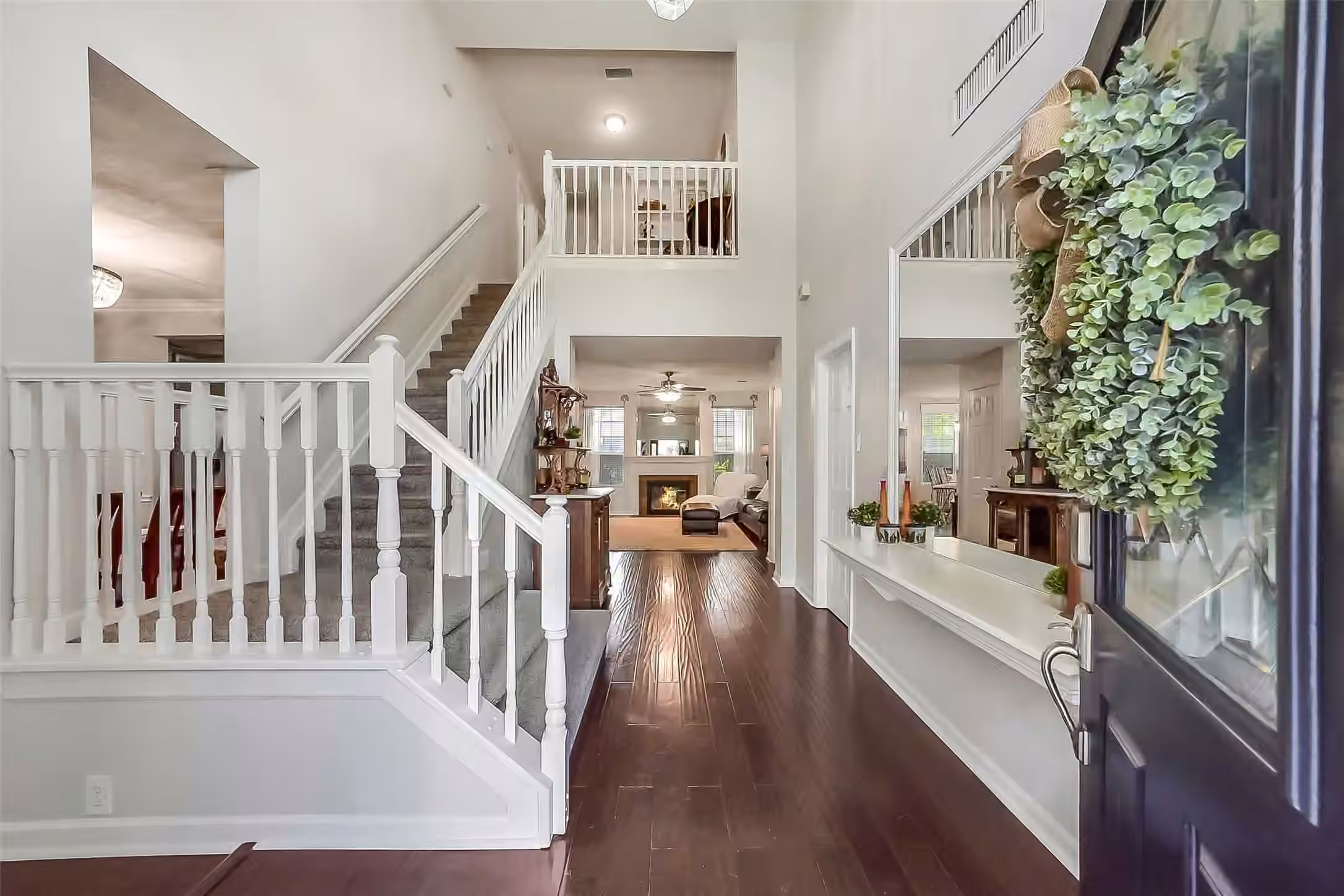 Photo 3 of 6702 Springcrest Drive, Sugar Land, TX