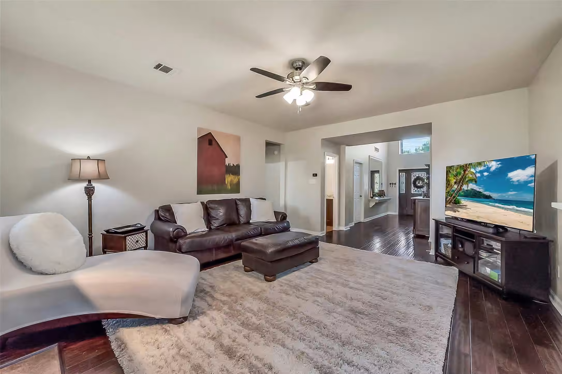 Photo 5 of 6702 Springcrest Drive, Sugar Land, TX