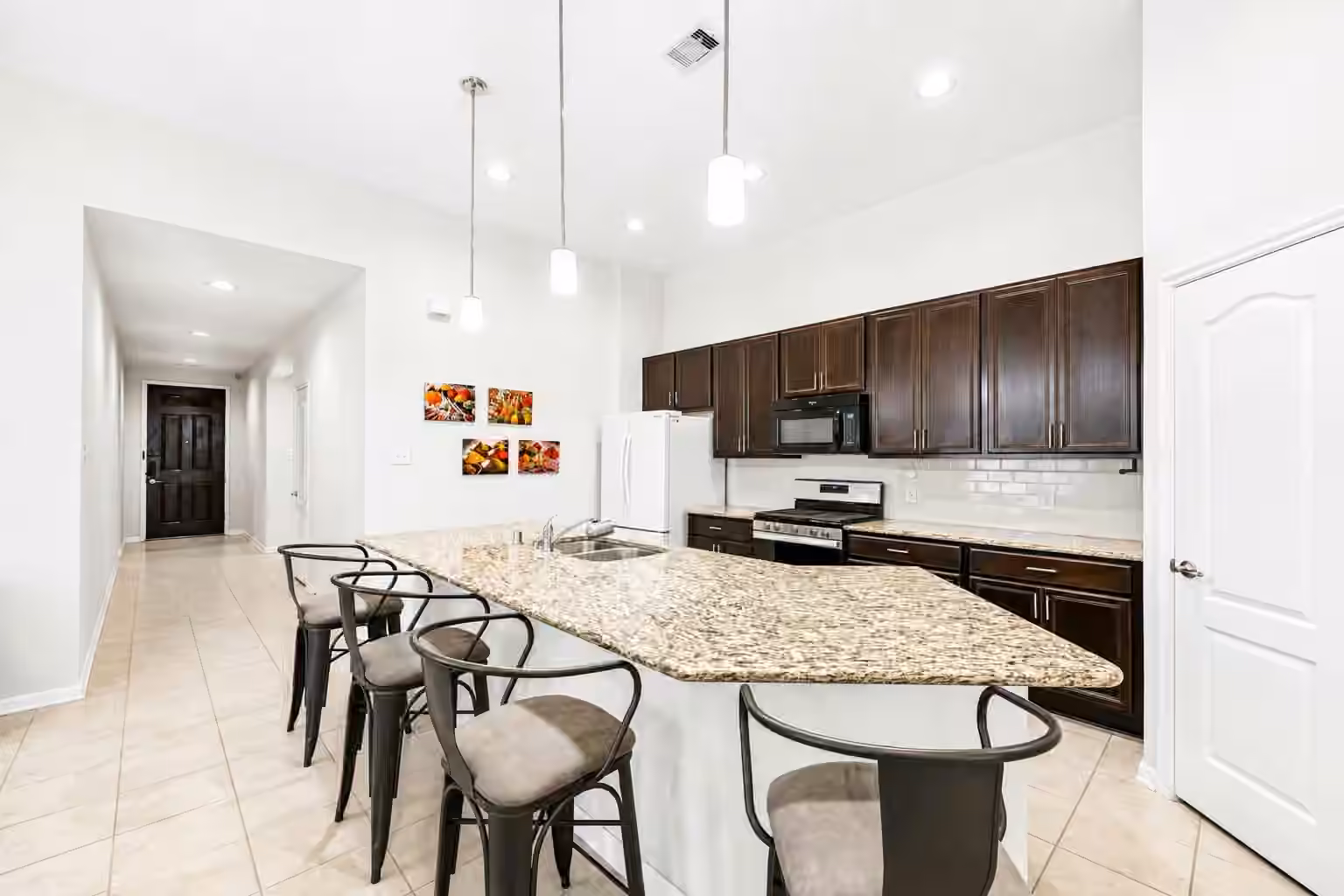Photo 7 of 21426 Piralta Ridge Lane, Katy, TX