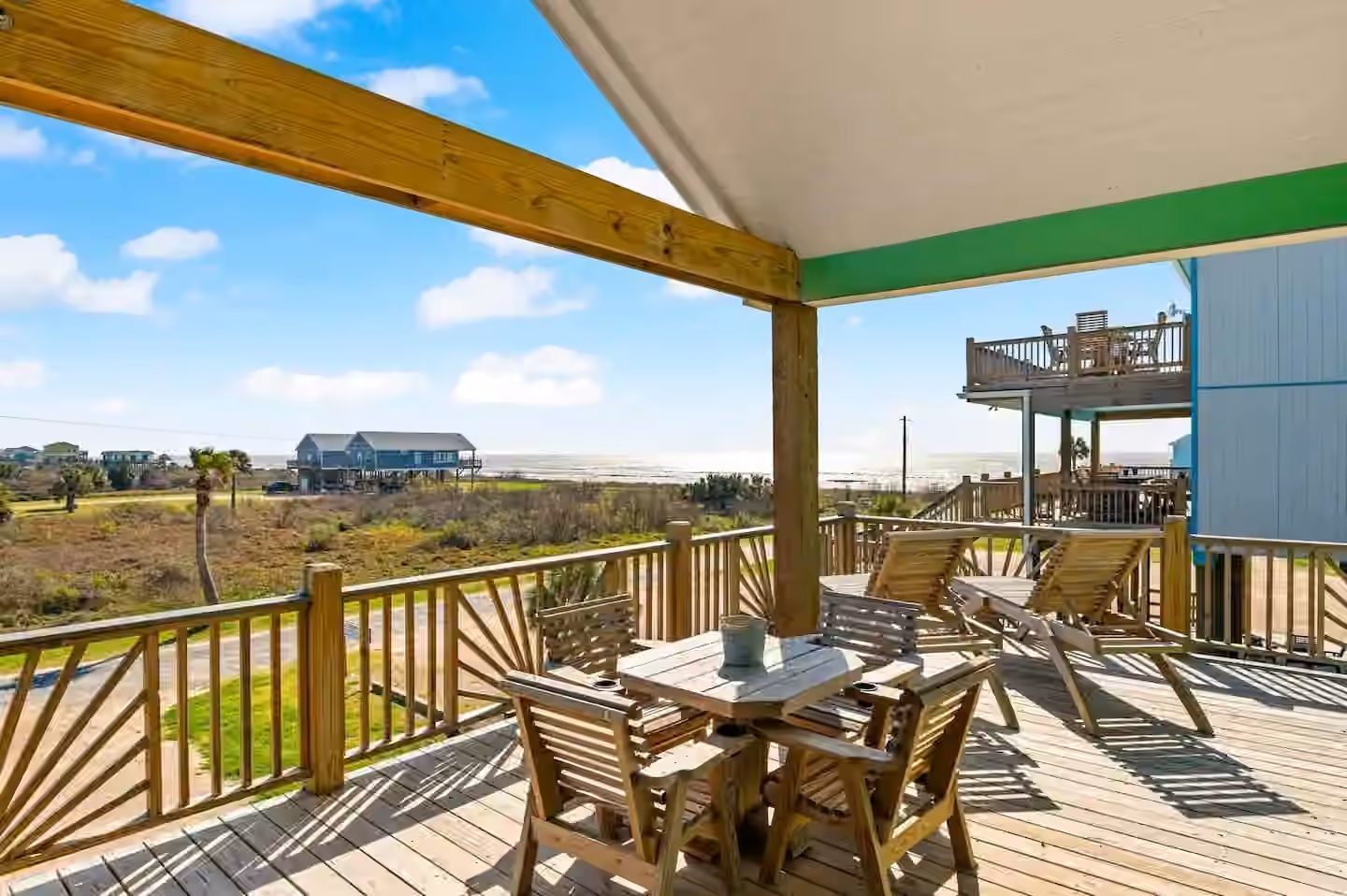 Photo 2 of 985 Gordon Drive, Gilchrist, TX