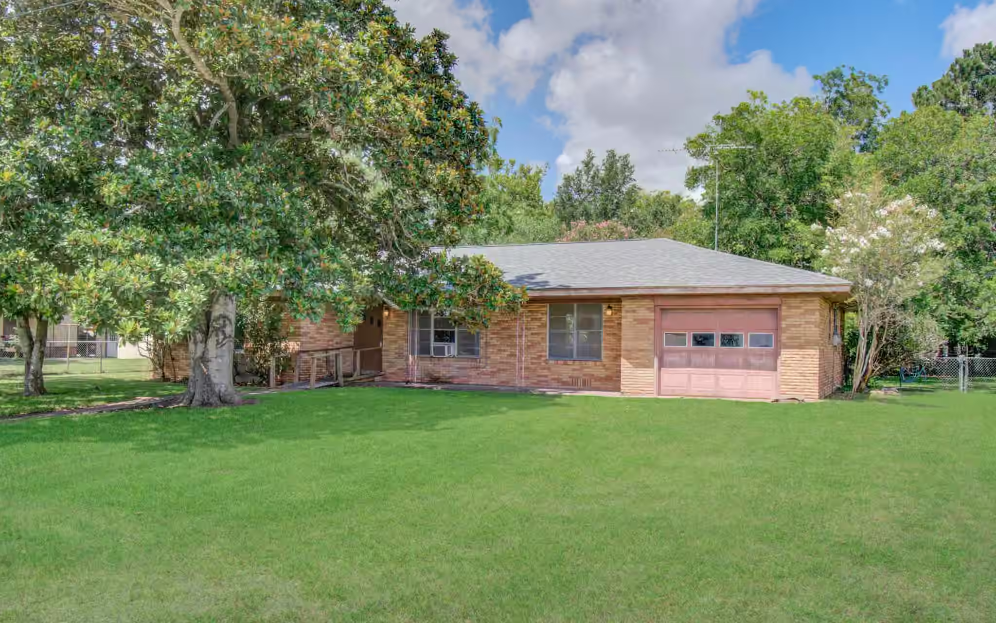 Photo 3 of 414 Forest Street, Columbus, TX