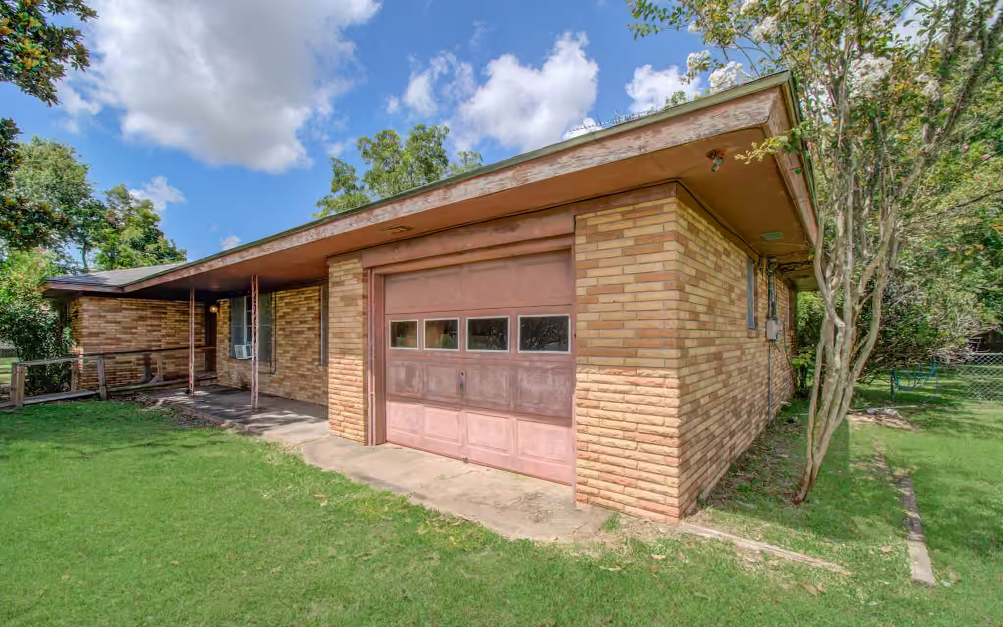 Photo 6 of 414 Forest Street, Columbus, TX