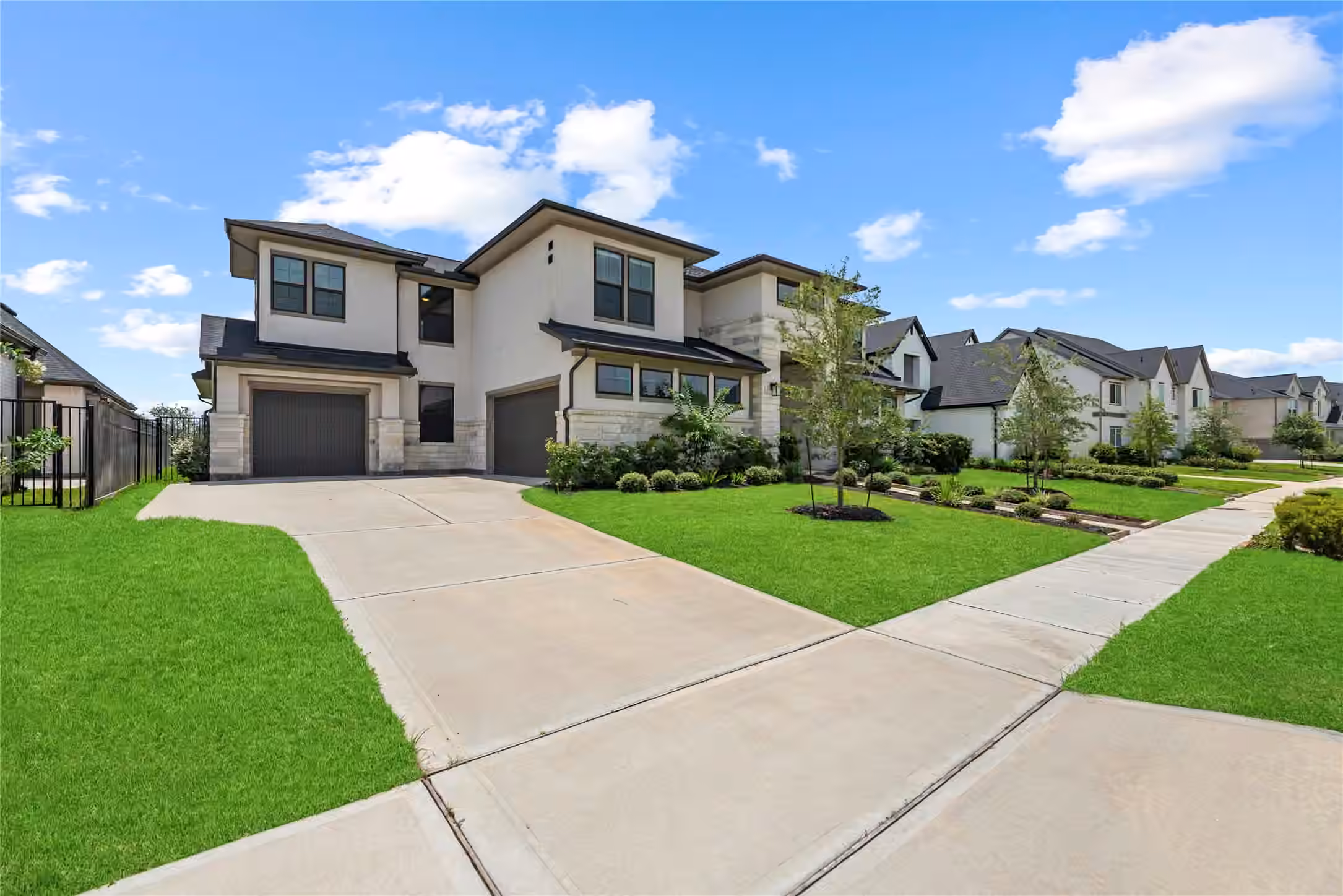 Photo 7 of 10314 Forest Lake Drive, Missouri City, TX