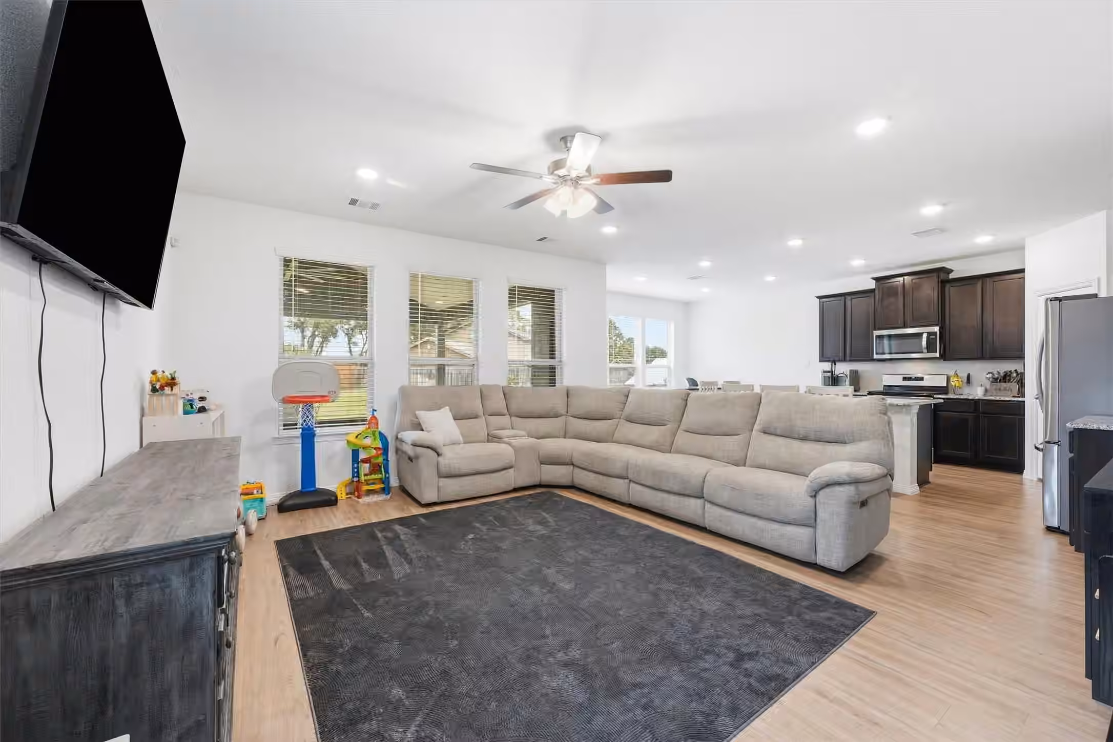 Photo 6 of 132 Wedgewood Trace Lane, La Porte, TX