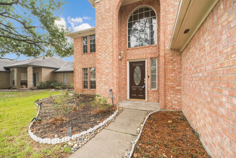 Photo 3 of 5619 Roserock Lane, Spring, TX