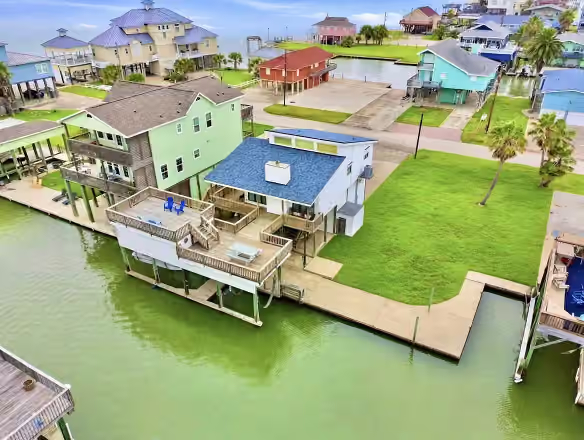 Photo 2 of 333 Schooner Drive, Freeport, TX