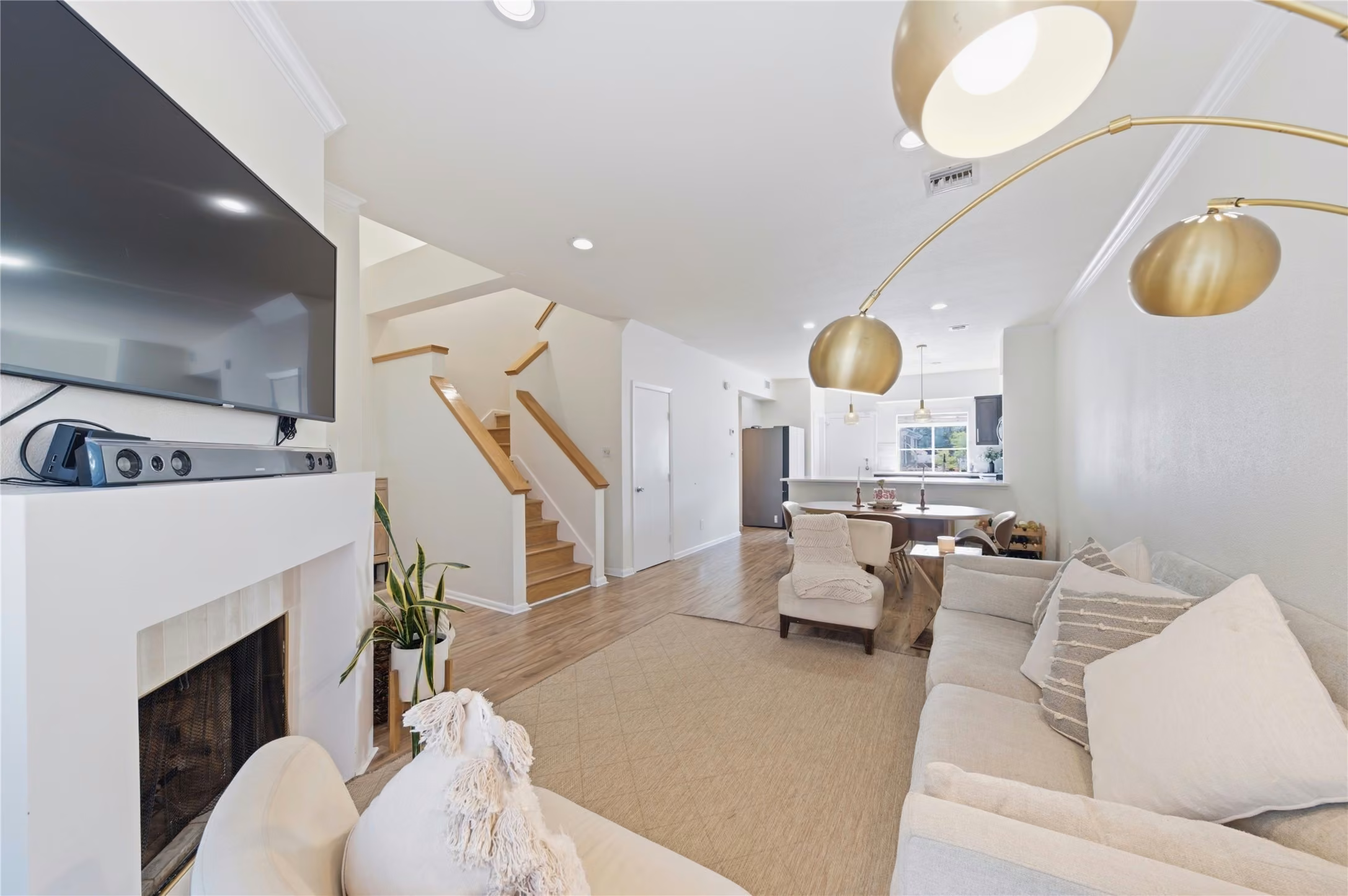 Photo 3 of 2100 Huldy Street 4, Houston, TX