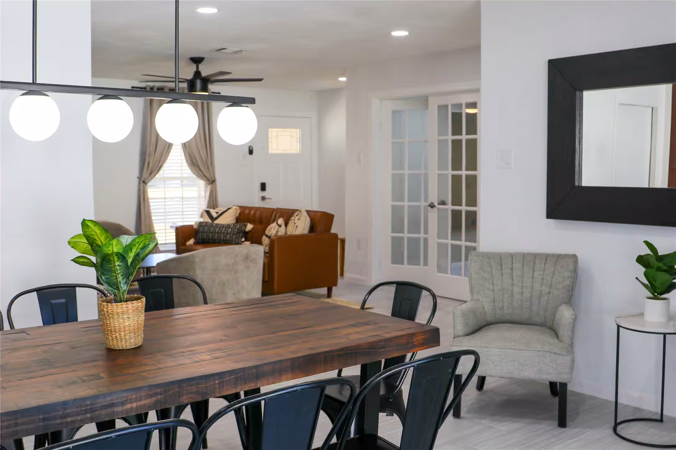 Photo 3 of 3007 Larknolls Ln, Houston, TX