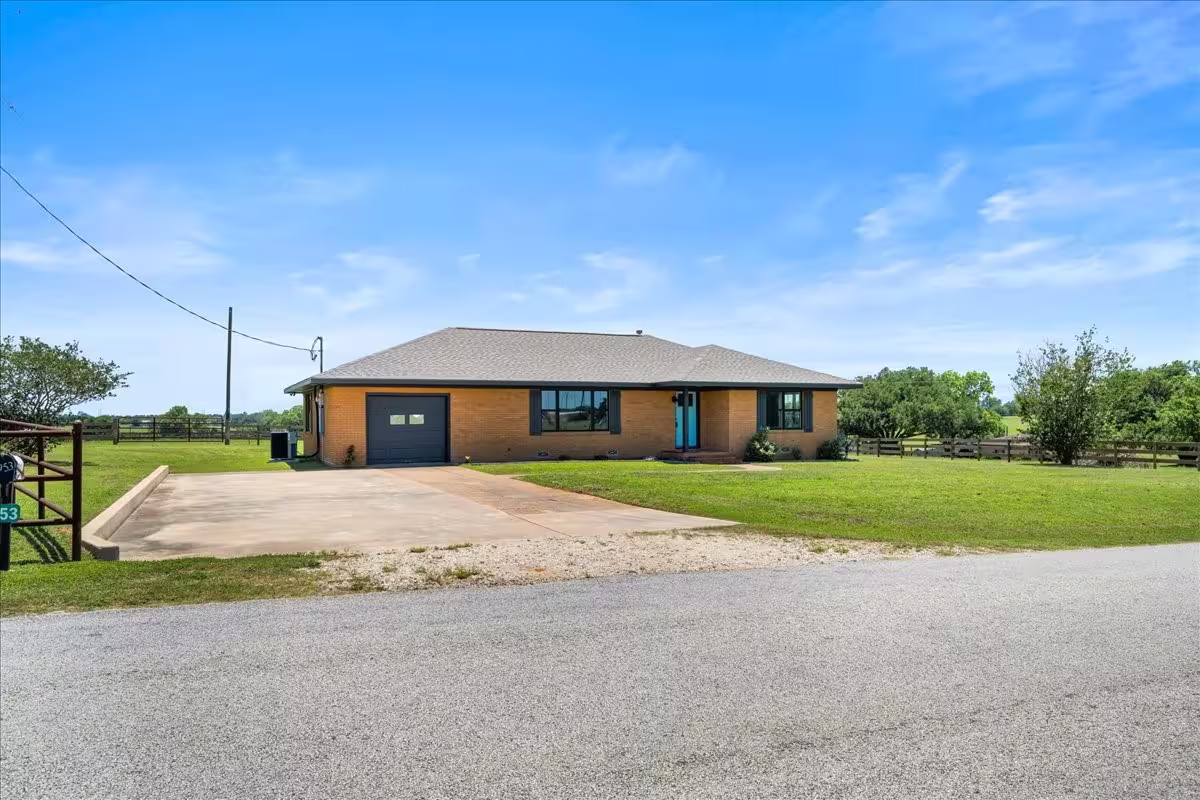 Photo 4 of 3053 Industrial Boulevard, Brenham, TX