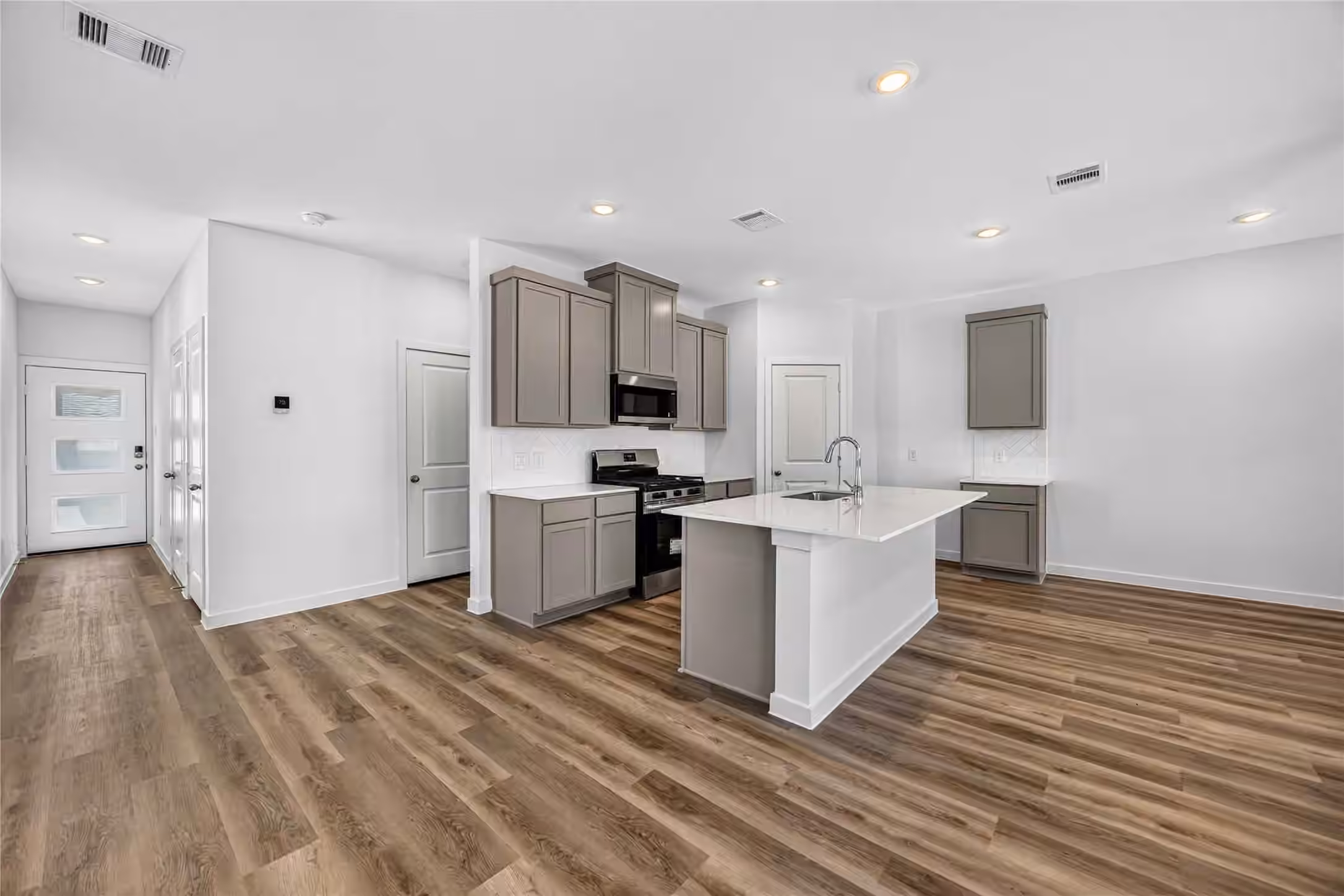 Photo 5 of 5816 Mansfield Creek Lane, Houston, TX