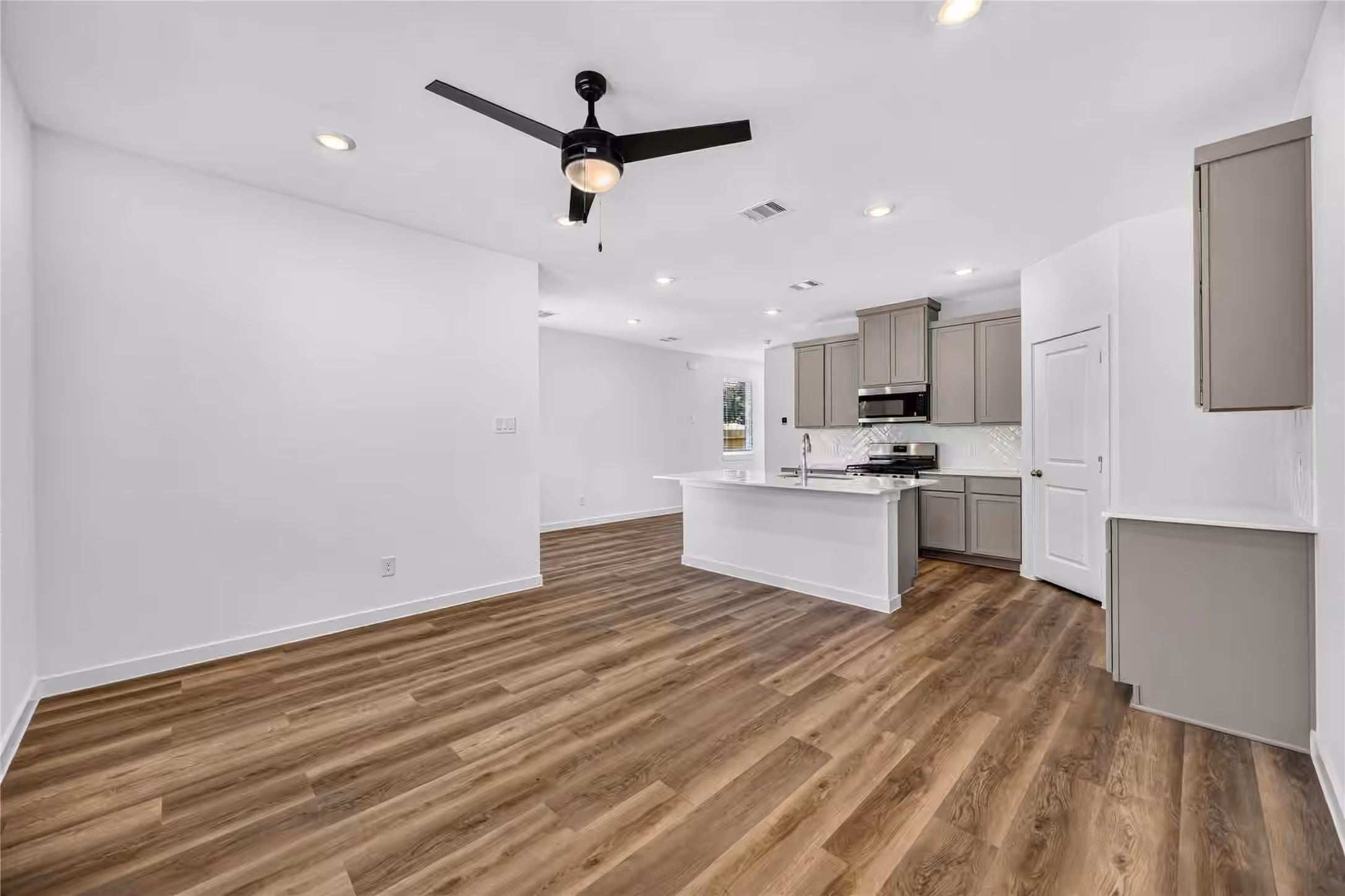 Photo 7 of 5816 Mansfield Creek Lane, Houston, TX