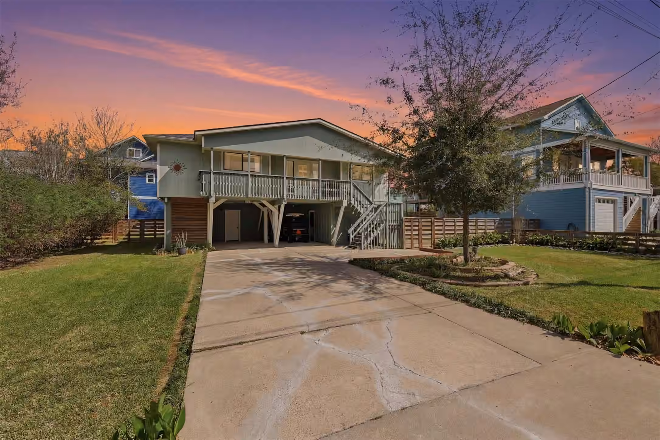 Photo 3 of 221 Oak Road, Clear Lake Shores, TX