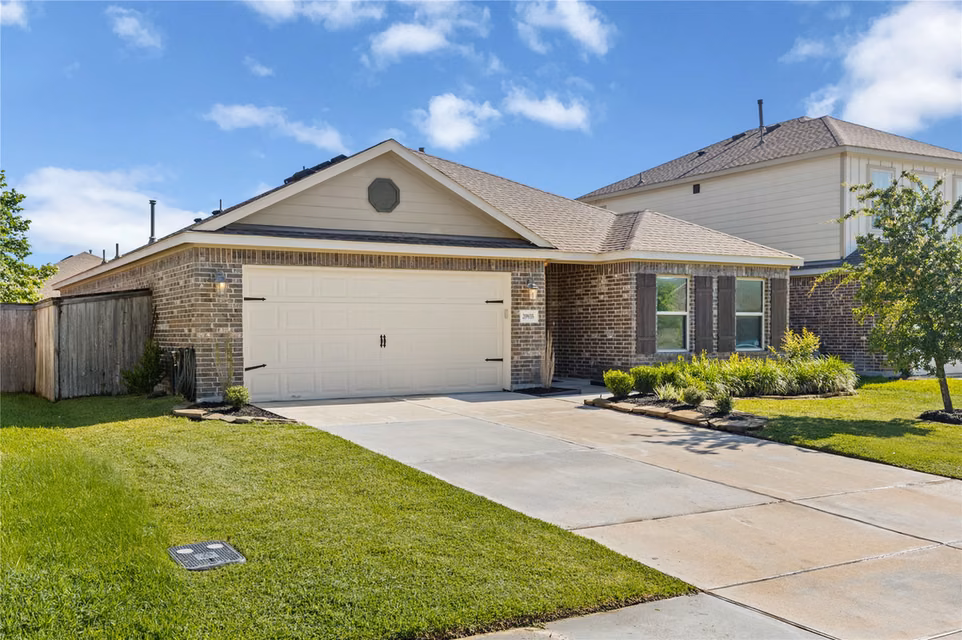 Photo 2 of 20935 Canary Wood Lane, New Caney, TX