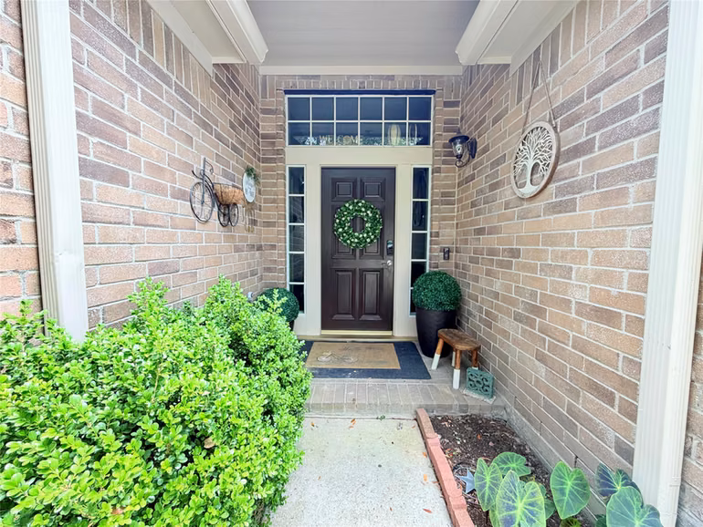 Photo 3 of 6226 Kingwood Glen Drive, Humble, TX
