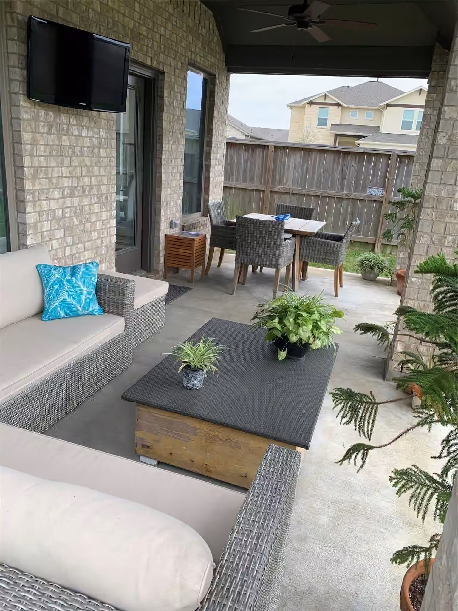 Photo 2 of 2710 Ocean Key Drive, La Marque, TX