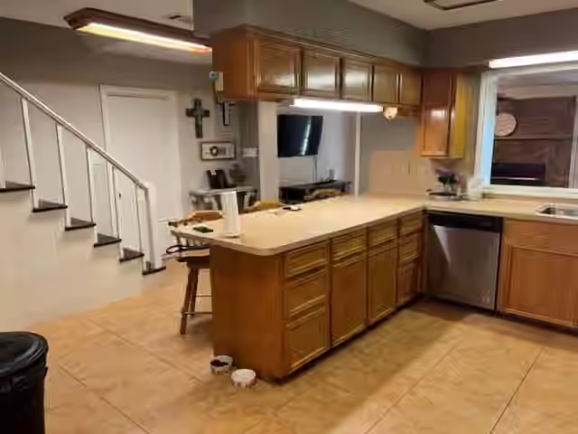 Photo 3 of 1909 11th Avenue, La Marque, TX