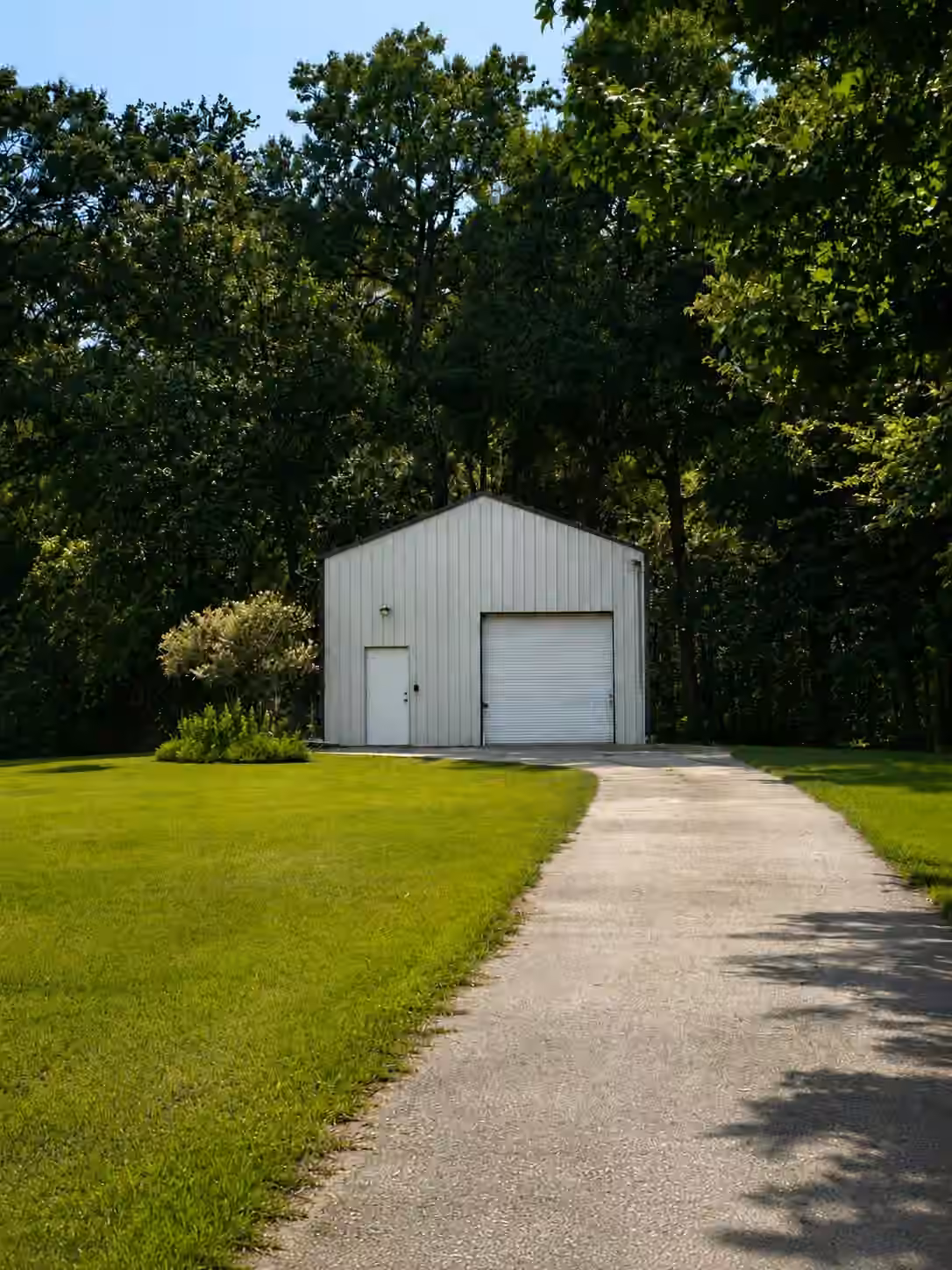 Photo 4 of 692 County Road 3371, Cleveland, TX