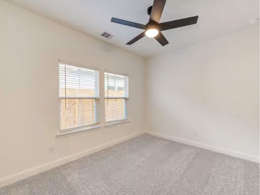 Photo 7 of 140 County Rd 2278, Cleveland, TX