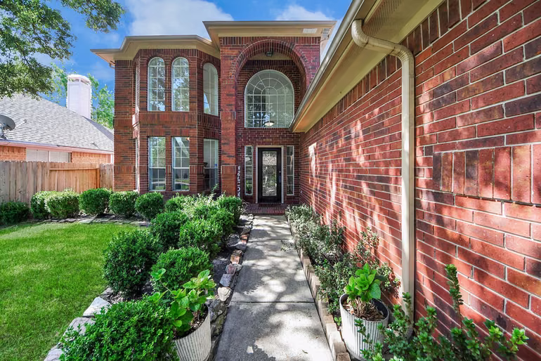 Photo 2 of 12815 Deer Cove Lane, Houston, TX
