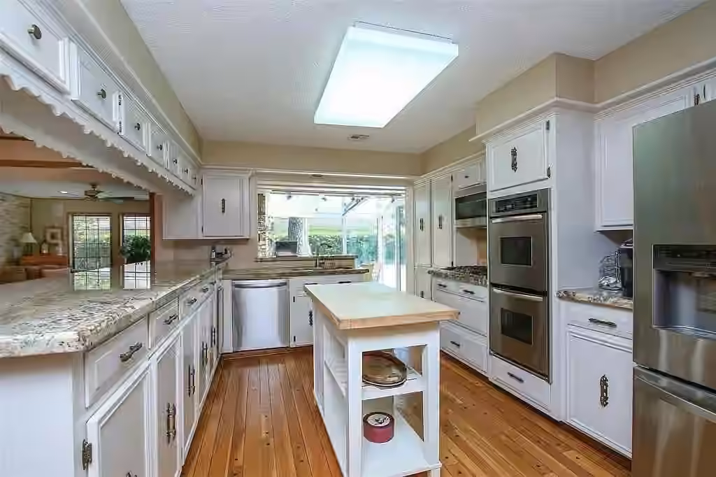 Photo 6 of 1907 Corral Drive, Houston, TX
