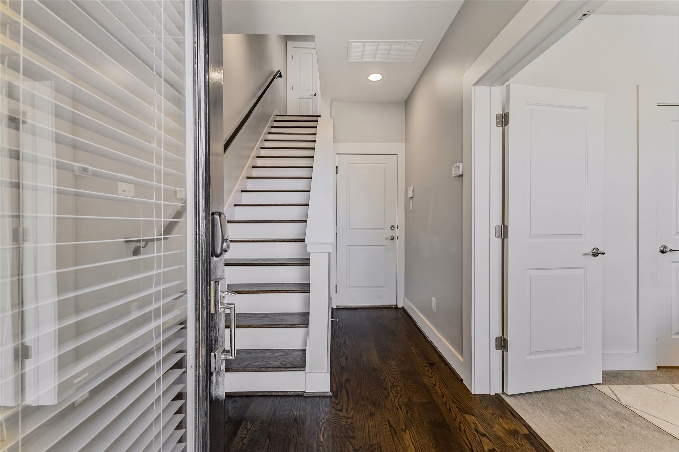 Photo 2 of 2114 Sabine Street, Houston, TX