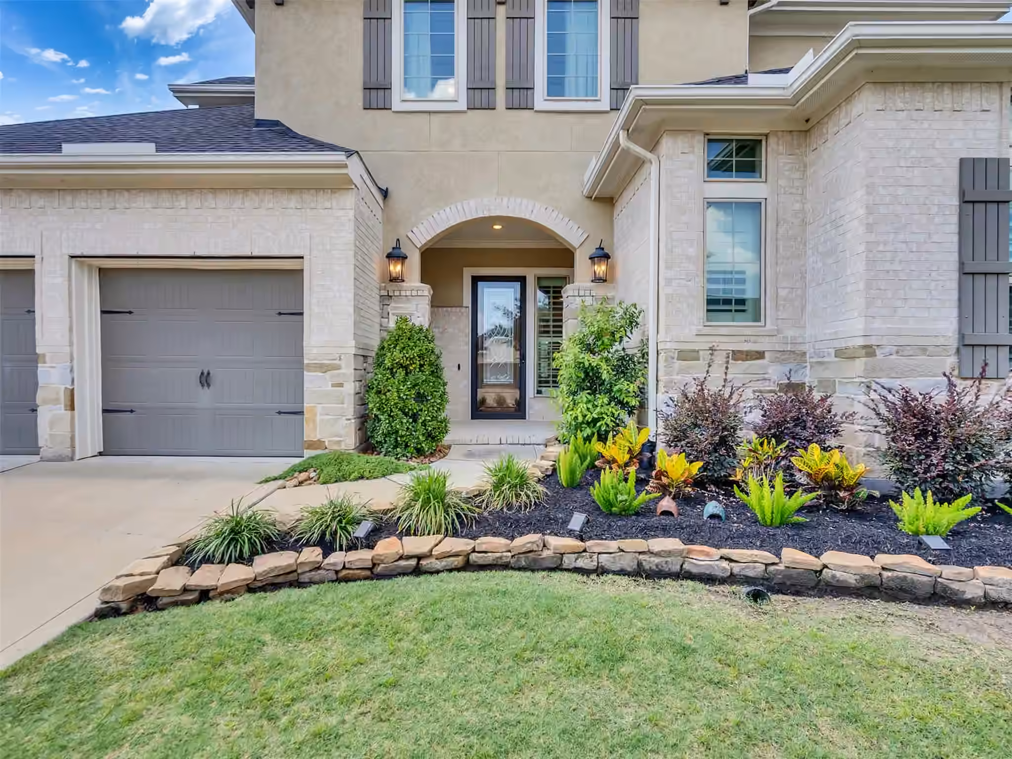 Photo 2 of 3403 Dover Valley Drive, Houston, TX