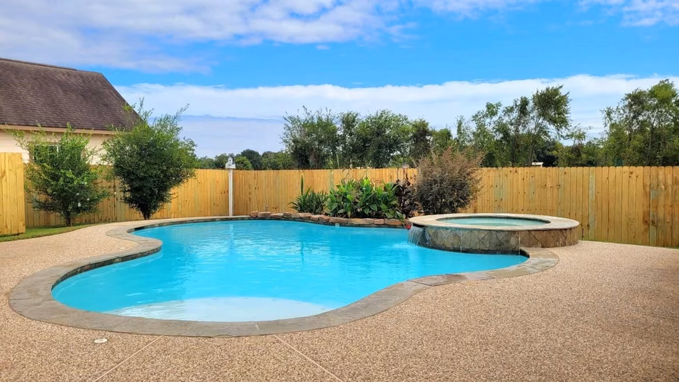 Photo 2 of 2111 Paintbrush Avenue, League City, TX