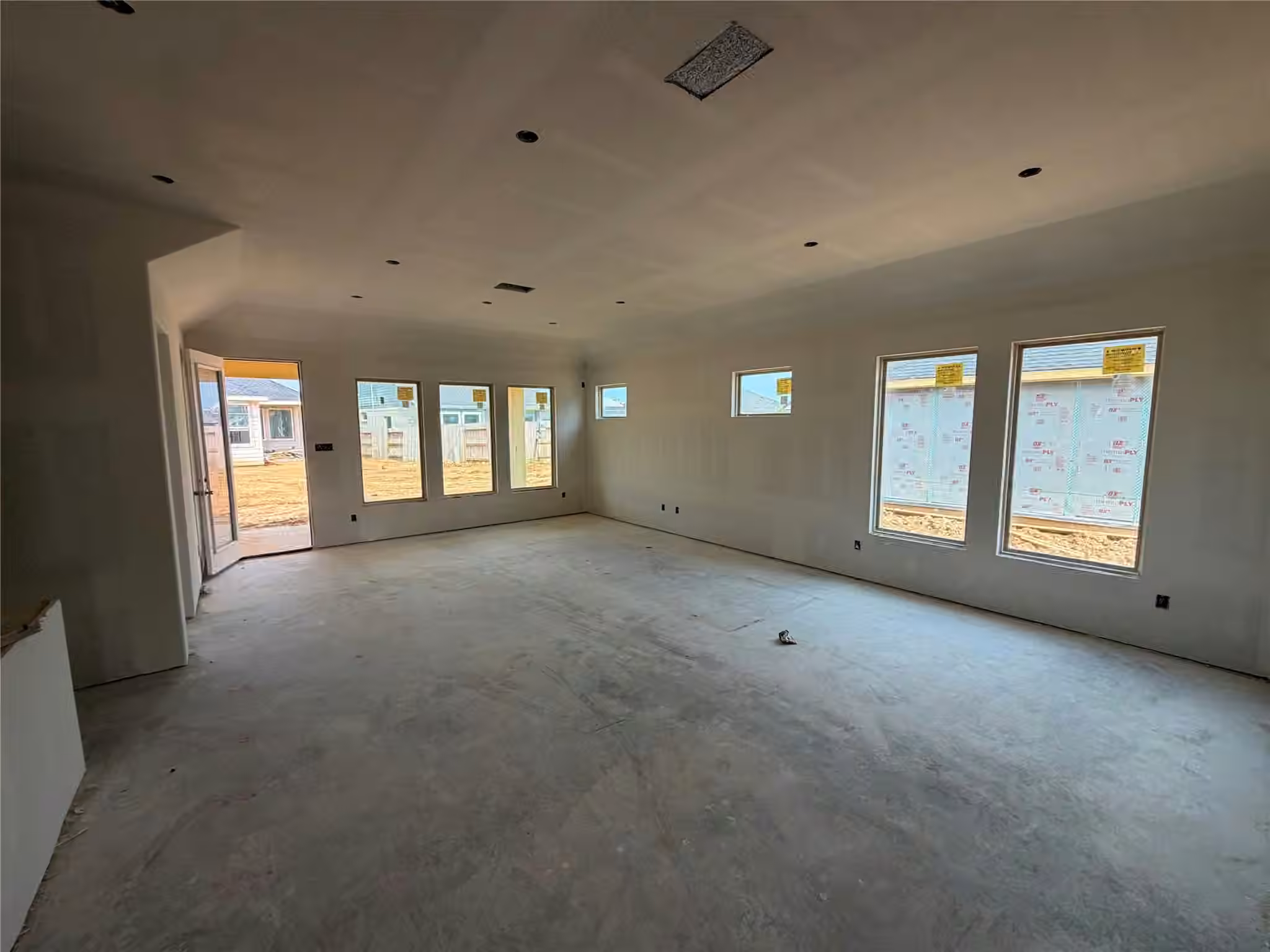 Photo 4 of 717 Green Ash Way, Waller, TX