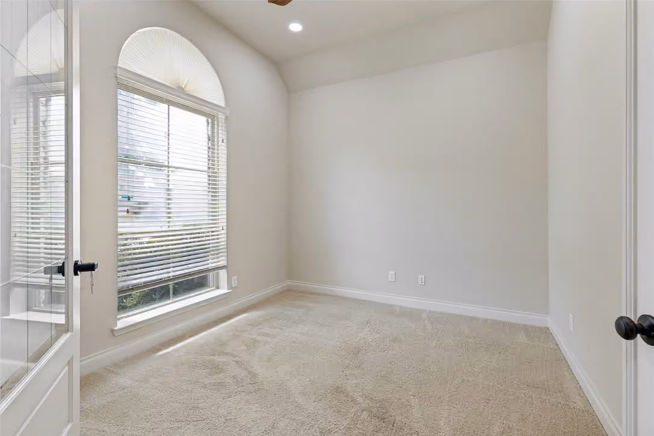 Photo 7 of 10822 Croftmore Drive, Richmond, TX