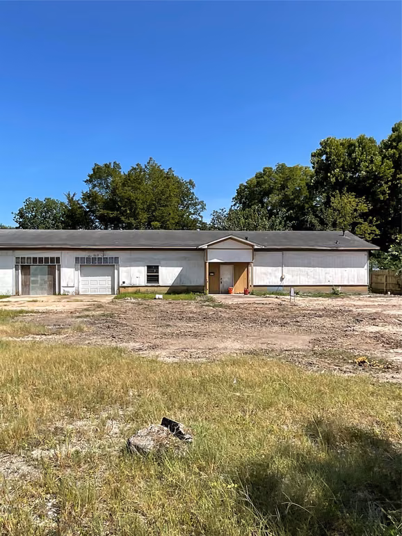 Photo 2 of 616 Rosedale Street, La Marque, TX