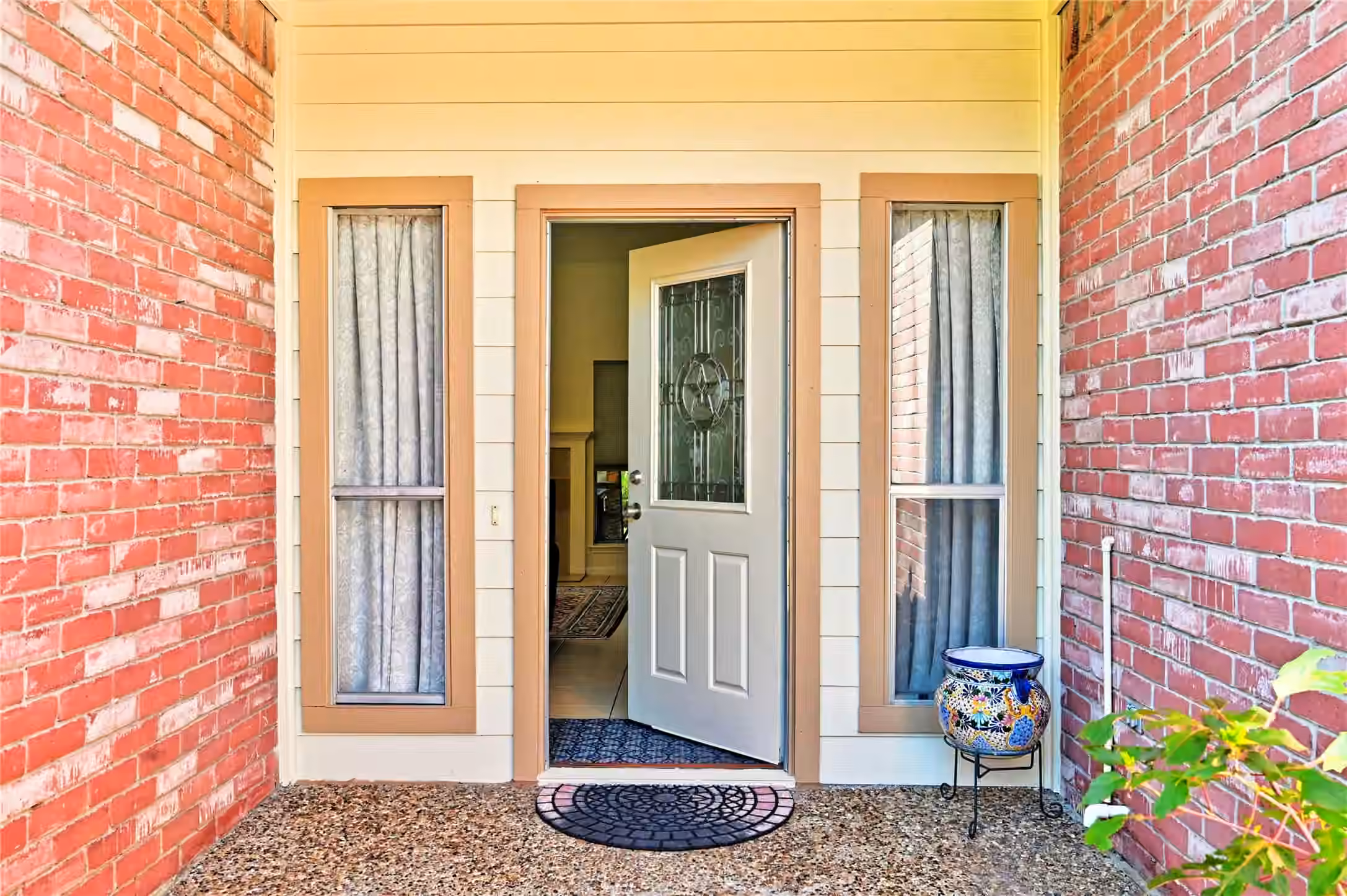 Photo 2 of 7407 Creekfield Drive, Spring, TX