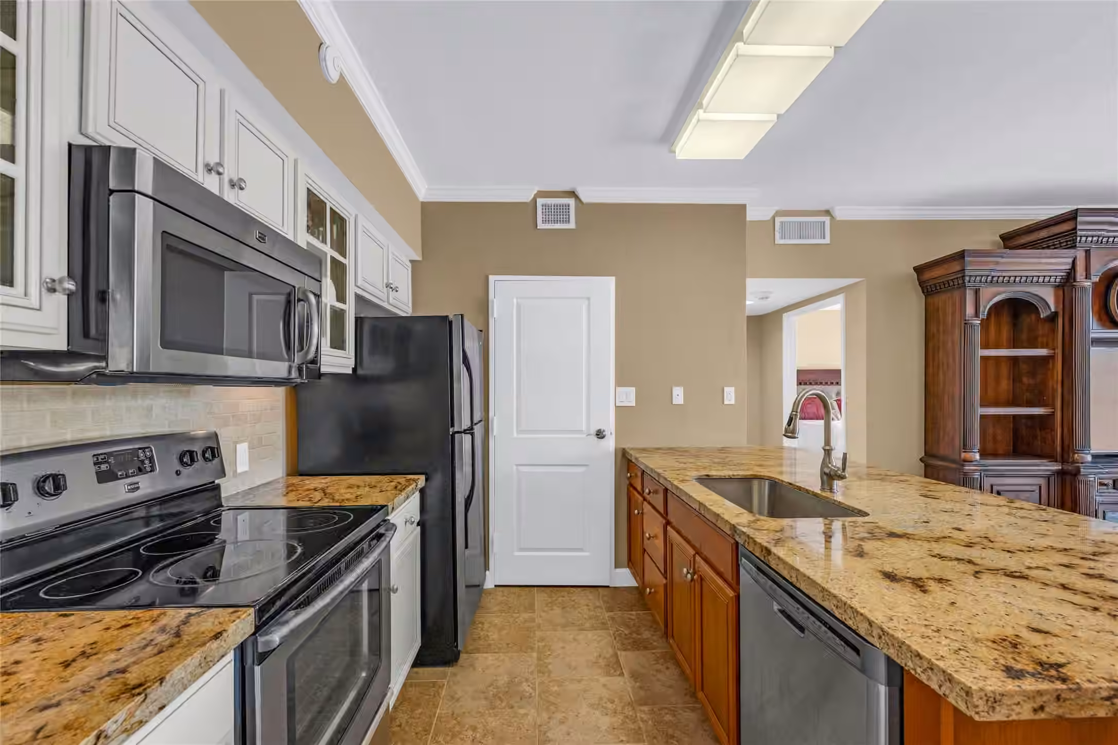 Photo 6 of 5220 Seawall Boulevard 332/333, Galveston, TX