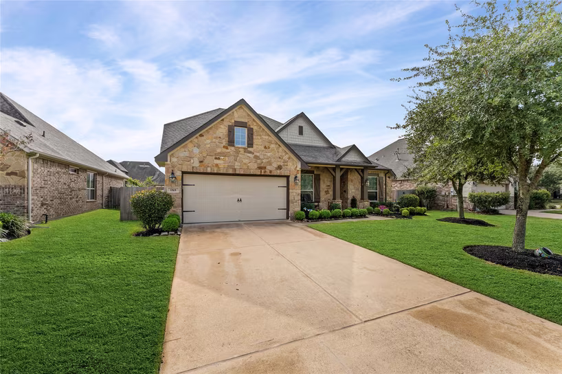 Photo 3 of 1515 Panorama View Lane, Pearland, TX