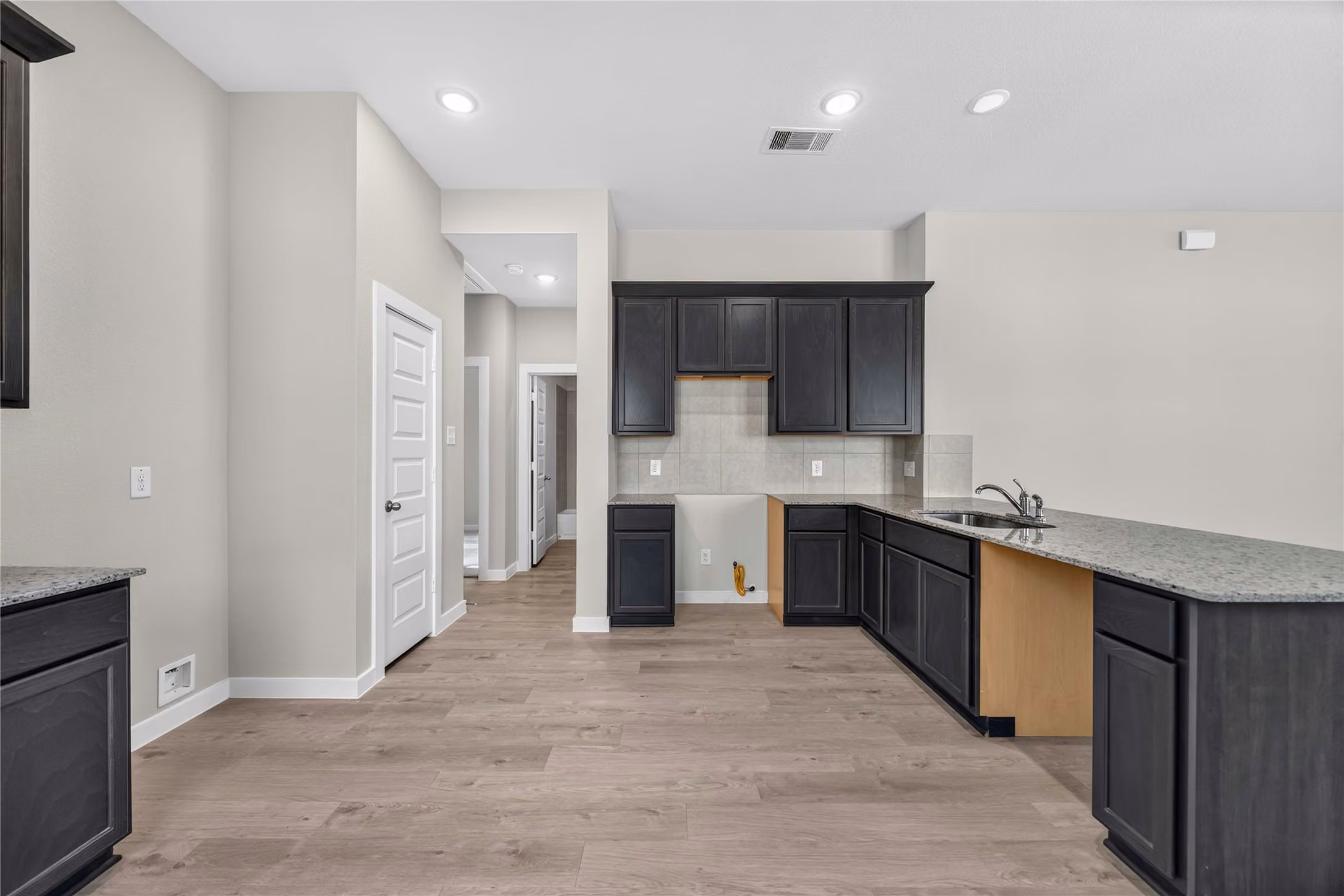 Photo 3 of 3066 Arrowwood Drive, Brookshire, TX