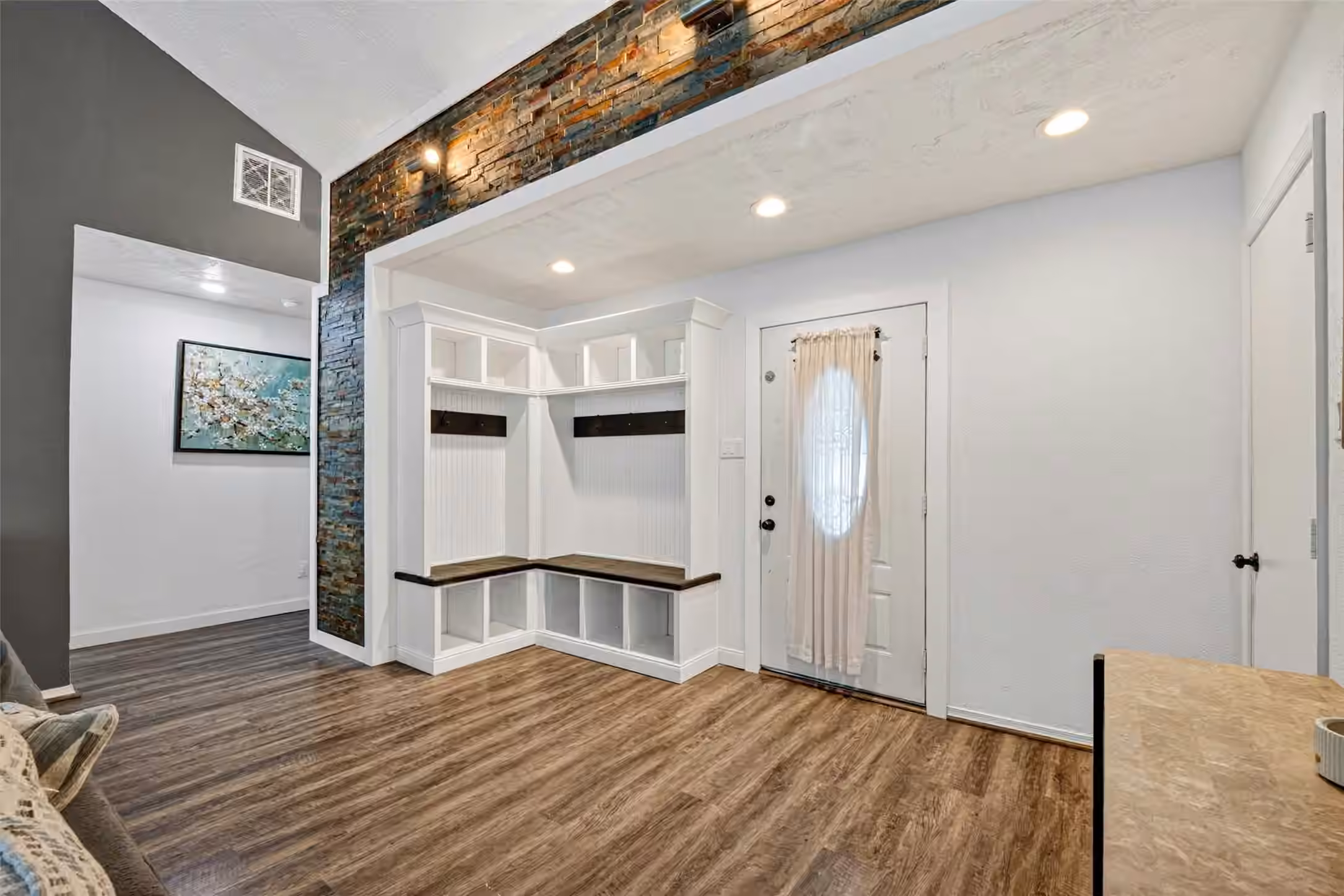Photo 5 of 1011 Kensington Drive, Pearland, TX