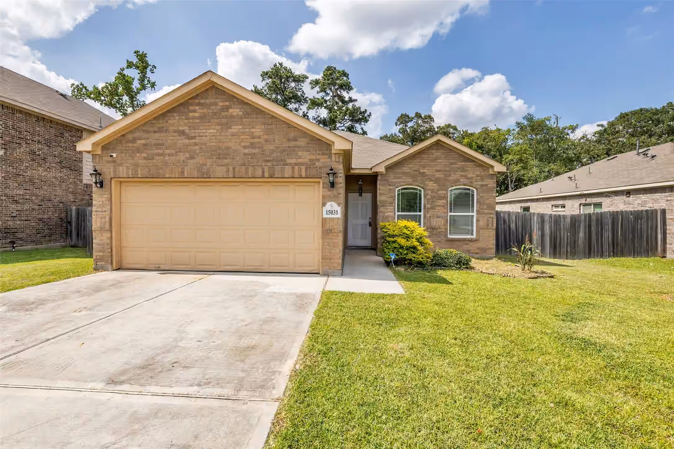 Photo of 15031 Meadow Glen N, Conroe, TX 77306