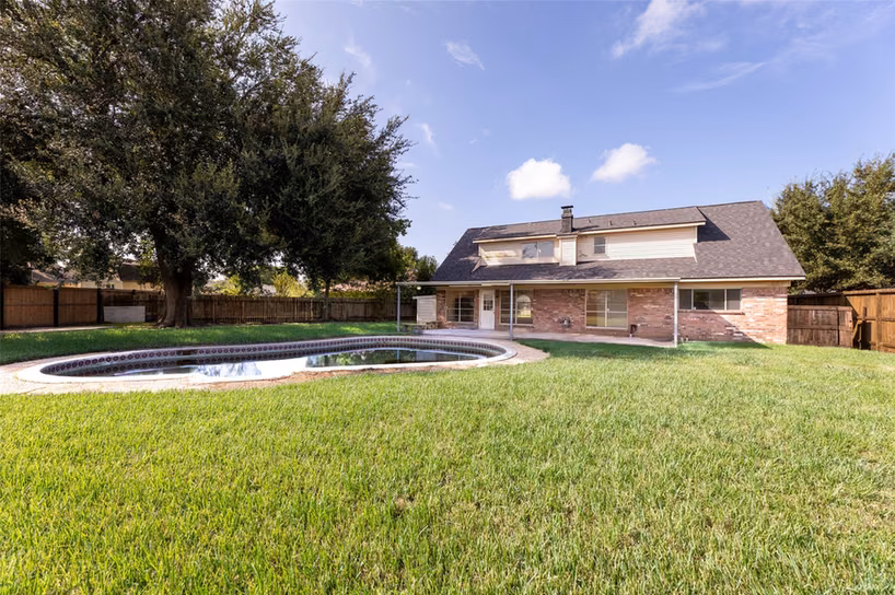 Photo of 3911 Thistlewood Drive, Pasadena, TX 77504