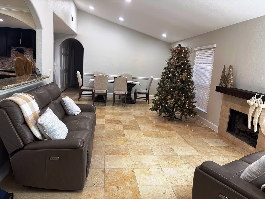 Photo 4 of 6352 Glenhagen Drive, Houston, TX